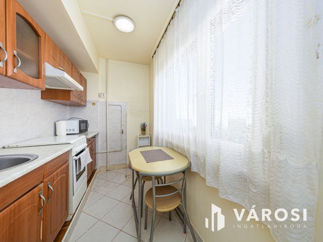 2 szobás, erkélyes lakás dupla szigeteléssel